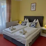 Barbara Wellness Πανσιόν 4*