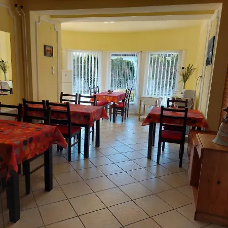 Πανσιόν Barbara Wellness 4*